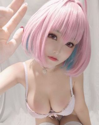 《狂欢浴室》在线播放